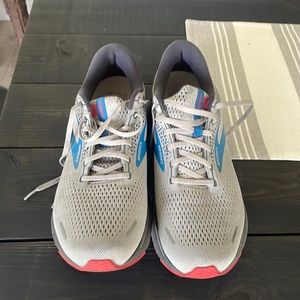 Brooks Ghost running shoes. Size 12